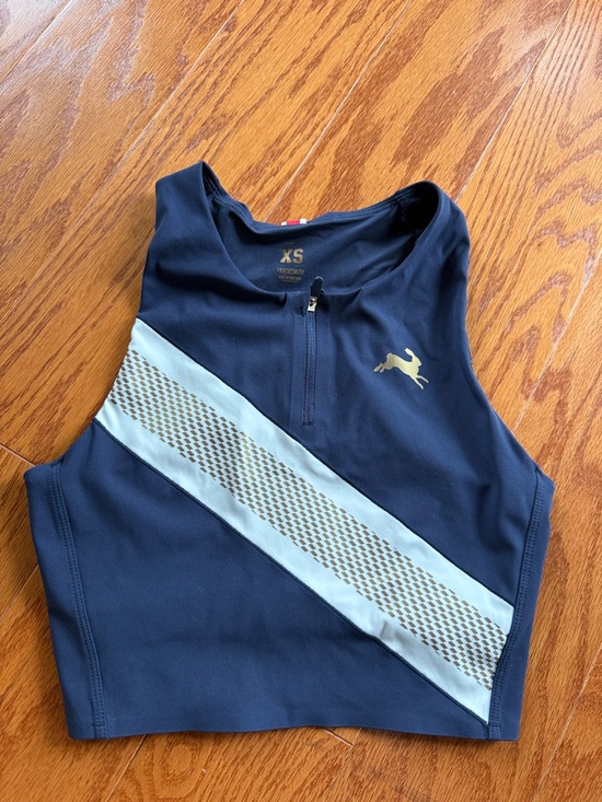 Tracksmith Tops - Tracksmith Women’s Strata Zip Racing crop XS